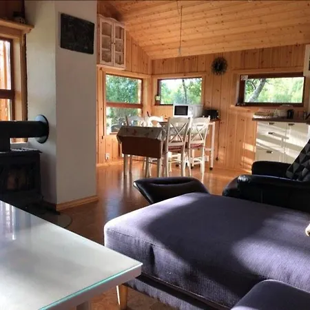 Holiday home Kulpmo Gard Jarfjord-kirkenes *